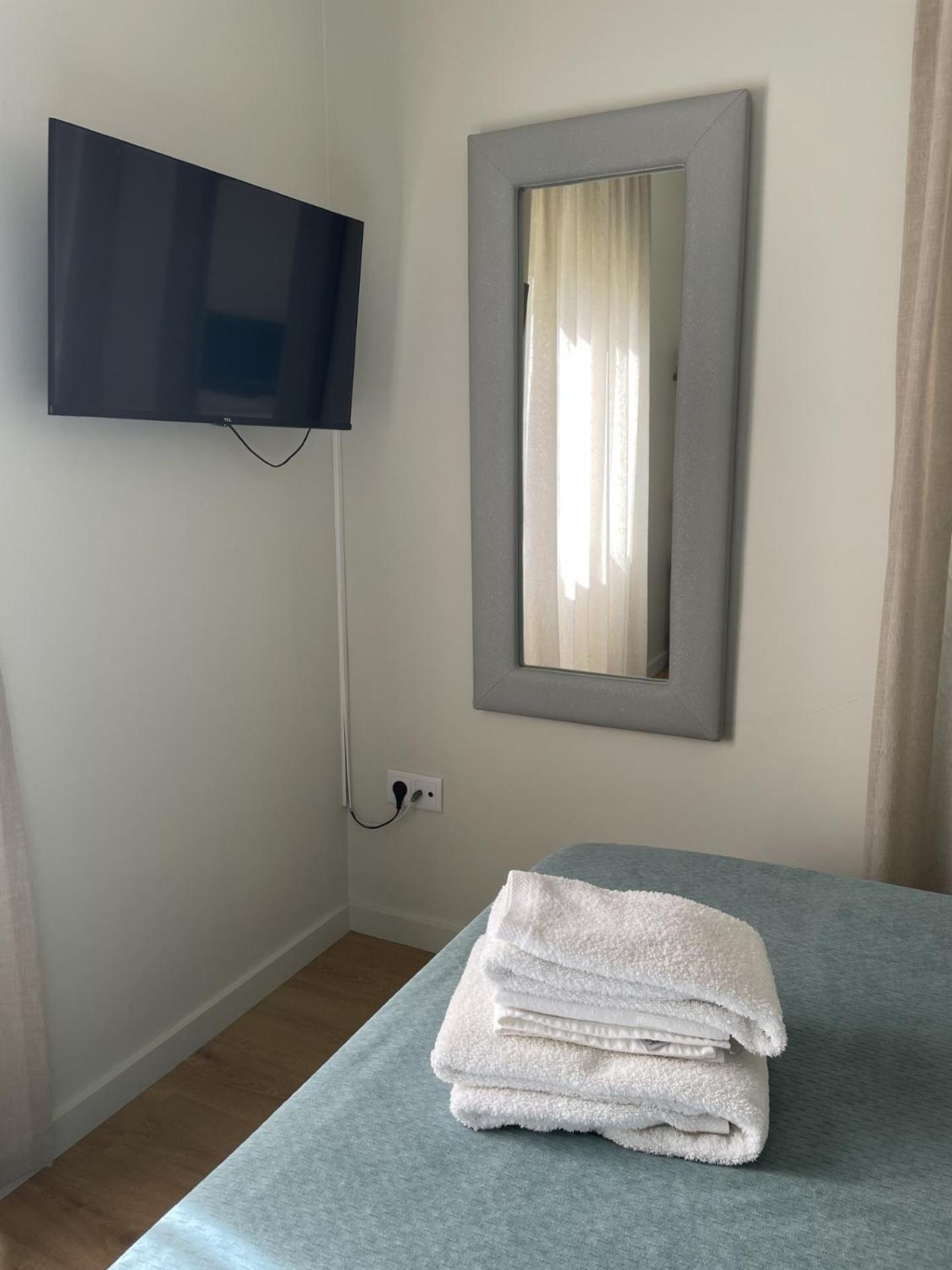 Albina'S Guest House เลซาเดอปัลเมรา ภายนอก รูปภาพ